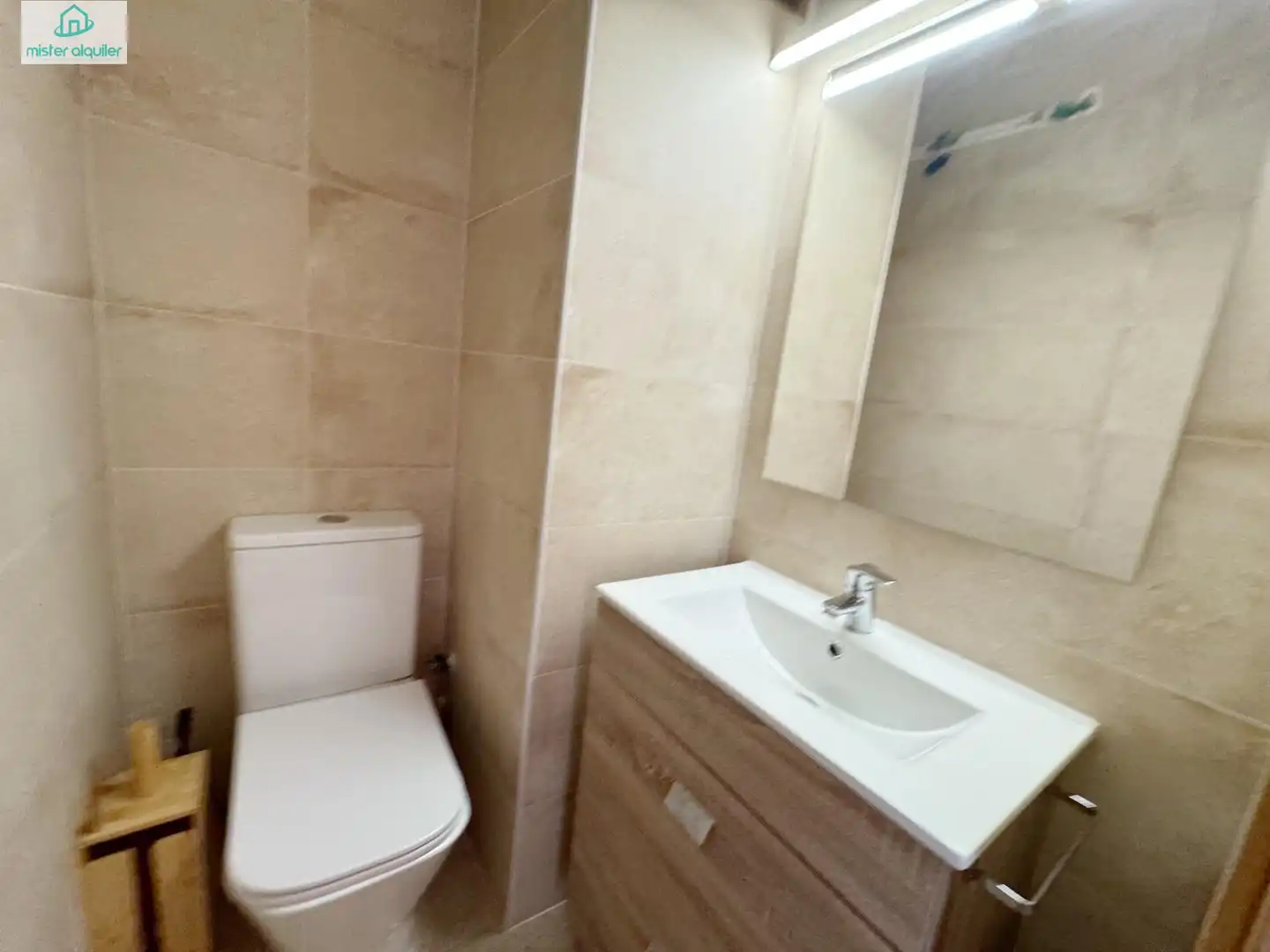 Bathroom of Apartments for rent in El Campello  with Air Conditioner, Terrace and Furnished
