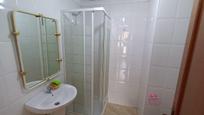 Bathroom of Flat for sale in Salamanca Capital  with Balcony