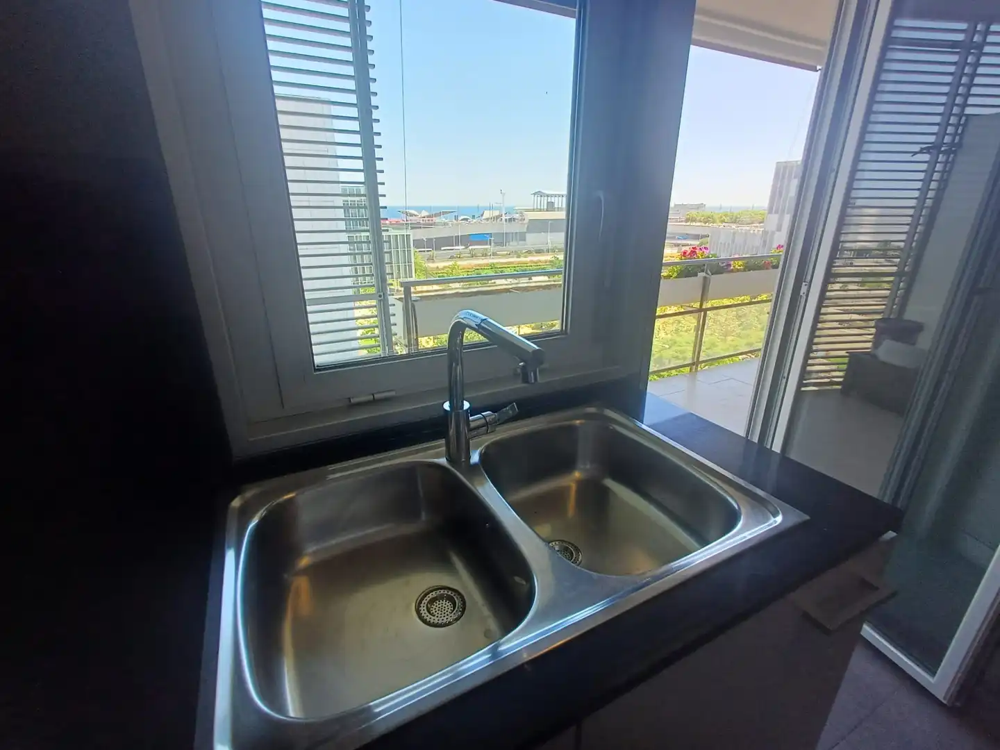 Cocina de Piso en venta en Sant Adrià de Besòs con Aire acondicionado, Calefacción y Jardín privado