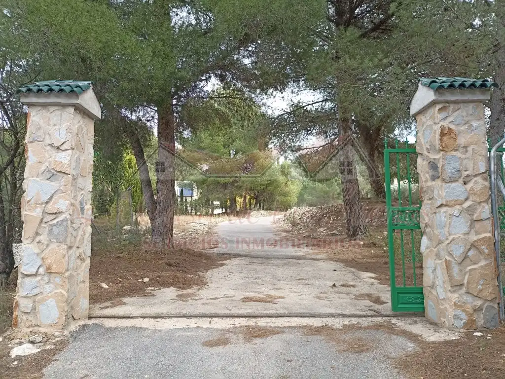 Finca rústica en venda en Petrer