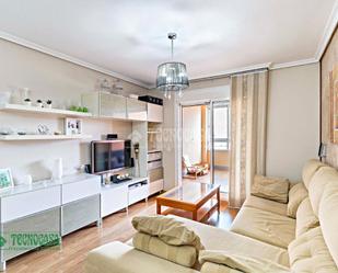 Living room of Flat for sale in Roquetas de Mar  with Air Conditioner, Parquet flooring and Terrace