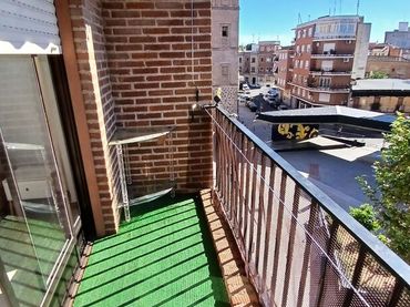 Piso con ascensor en venta en Plaza del Salvador