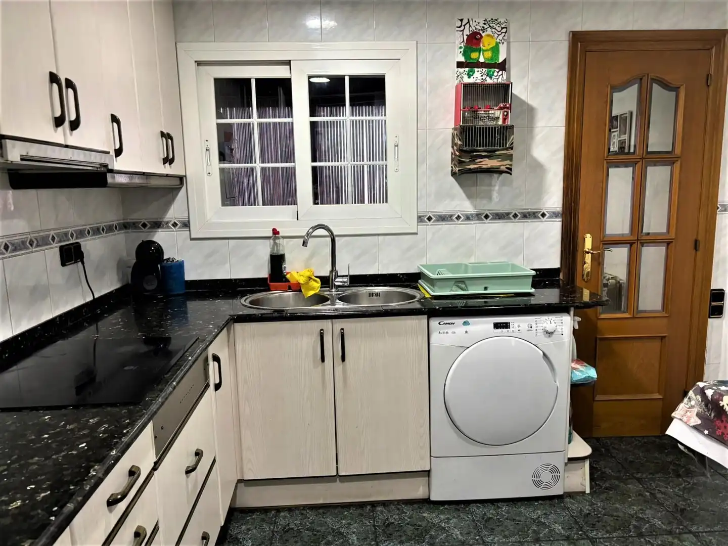 Küche von Wohnung zum Verkauf in Terrassa mit Klimaanlage und Heizung