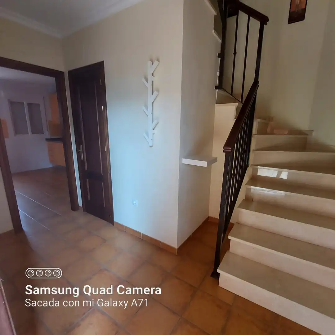 Houses for rent in Brenes  with Air Conditioner, Heating and Washing machine