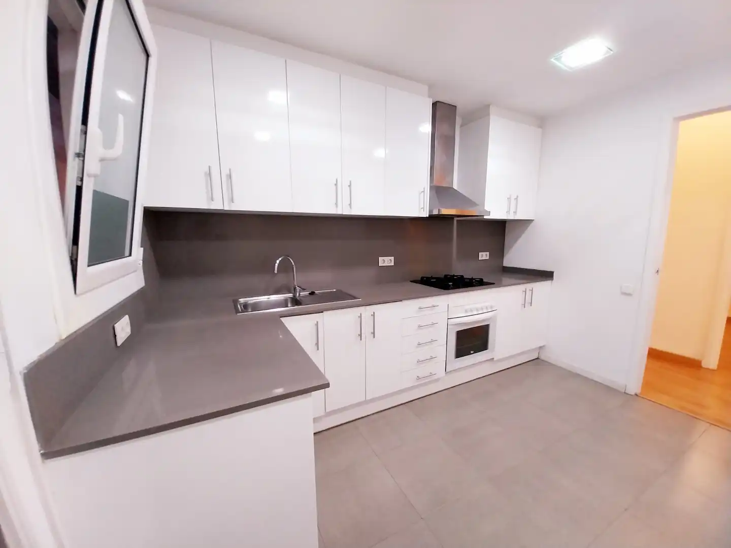Kitchen of Flat for rent in Barcelona  with Heating, Terrace and Oven