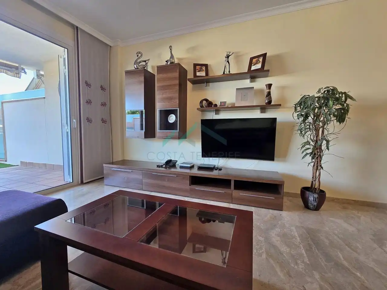 Sala d'estar de Planta baixa en venda en Santiago del Teide amb Aire condicionat, Terrassa i Traster