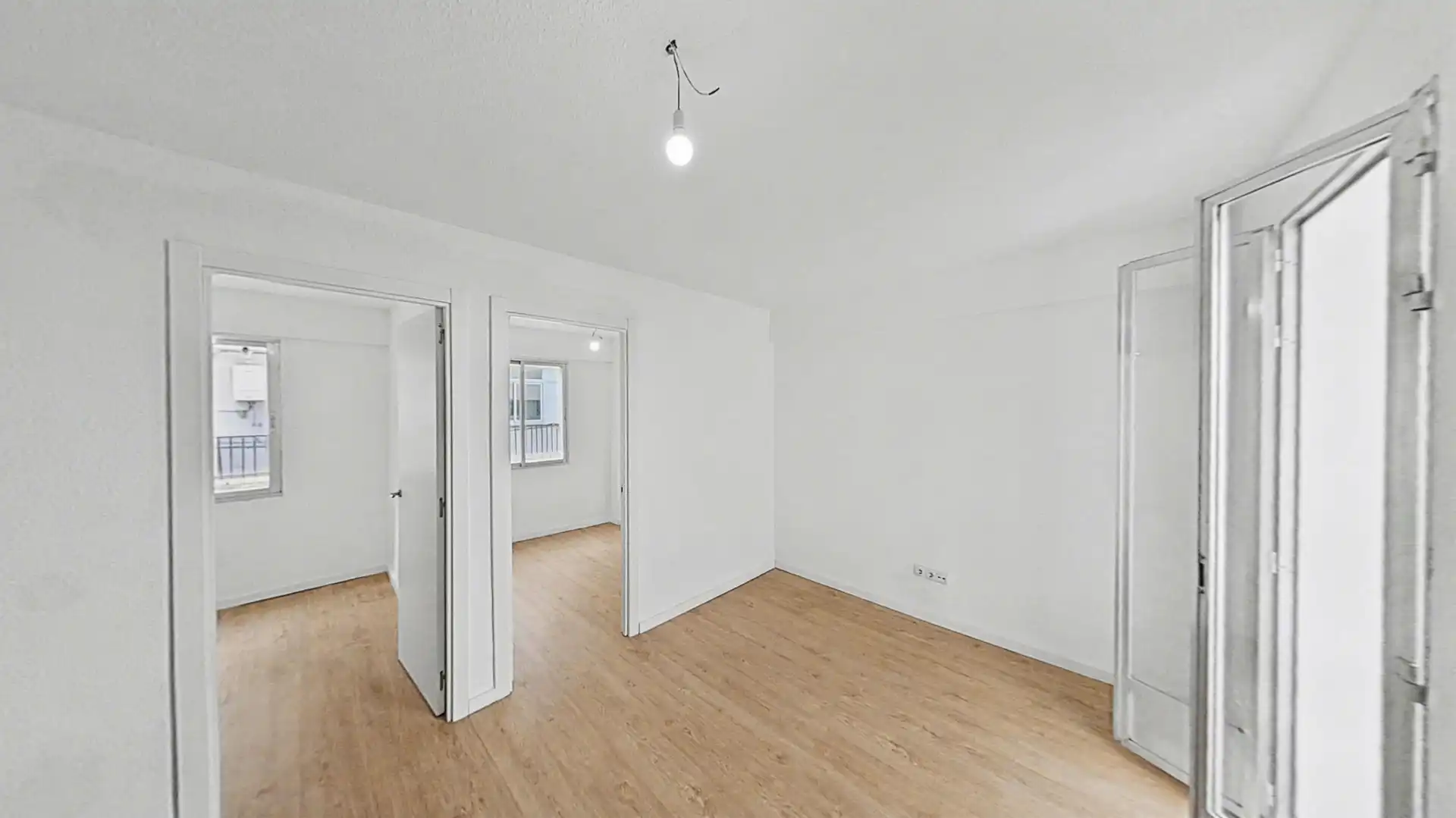 Bedroom of Flat for rent in Madrid  with Oven and Pets allowed