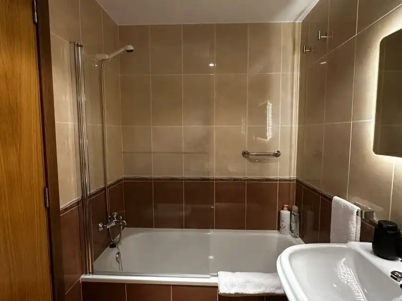 Bathroom of Flat for rent in Fisterra  with Furnished, Oven and Washing machine
