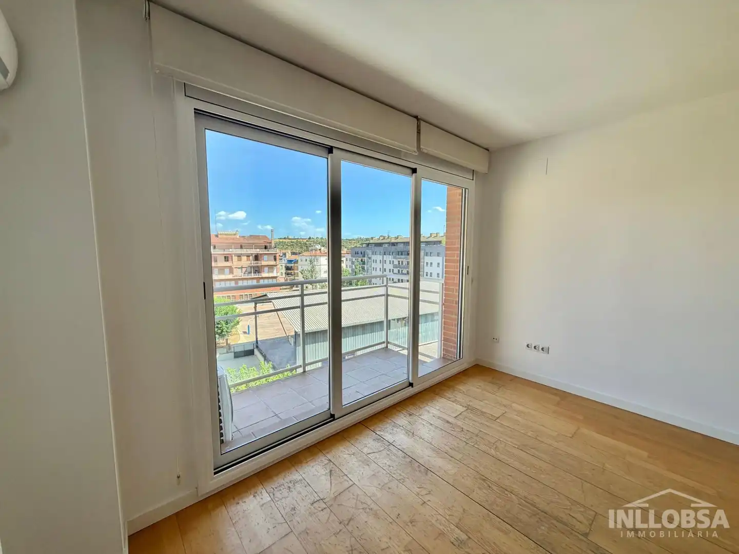 Habitación de Dúplex en venta en Manresa con Aire acondicionado, Calefacción y Parquet