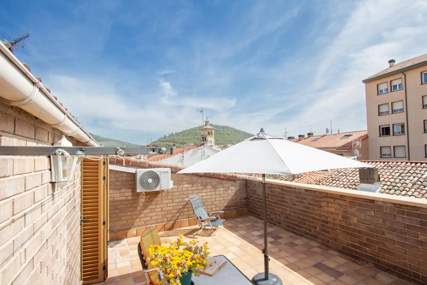 Terrasse von Maisonette zum Verkauf in Villava / Atarrabia mit Klimaanlage, Heizung und Terrasse