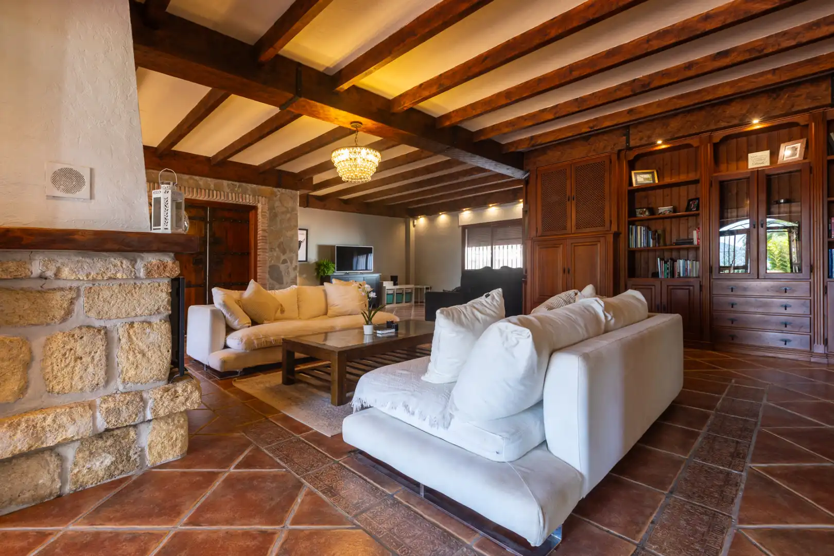 Sala de estar de Casa o chalet en venta en Alhaurín de la Torre con Aire acondicionado, Calefacción y Jardín privado