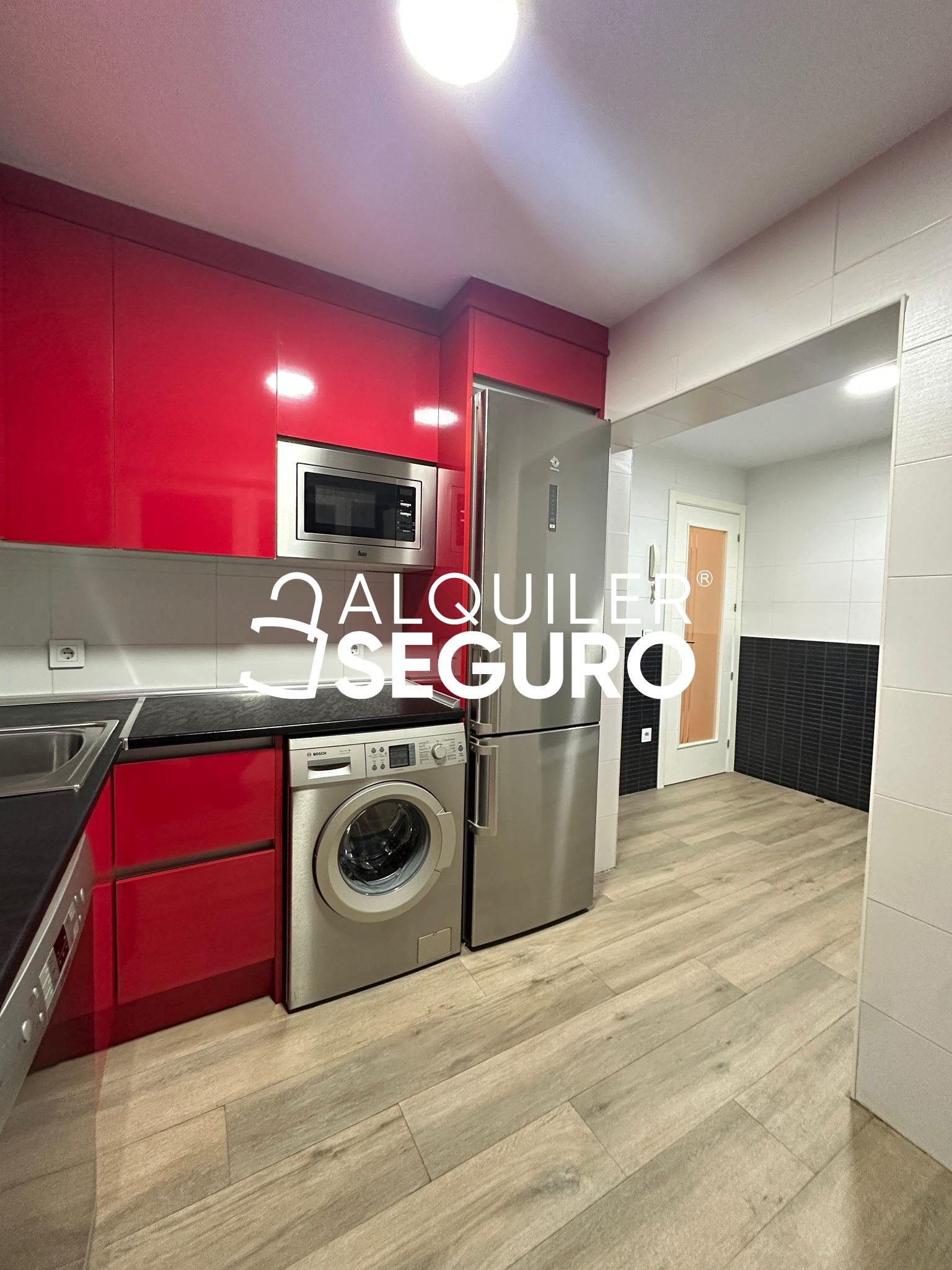 Cuina de Pis de lloguer en  Madrid Capital amb Aire condicionat i Calefacció