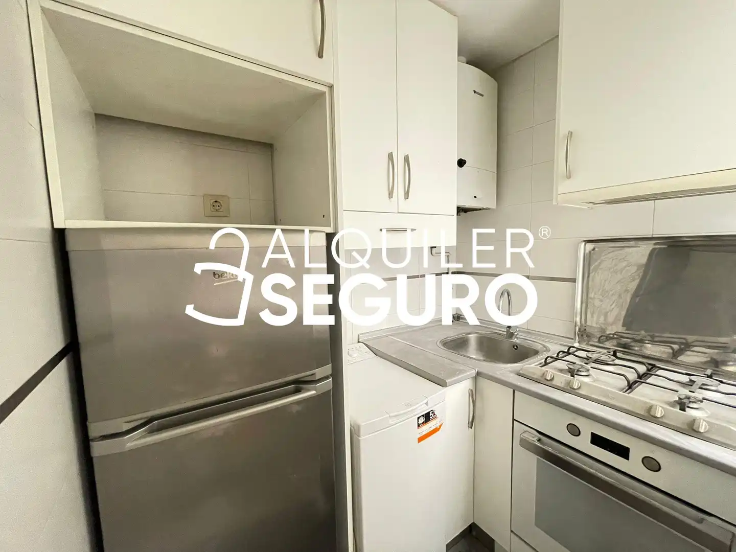 Cocina de Piso de alquiler en Madrid con Calefacción y Terraza