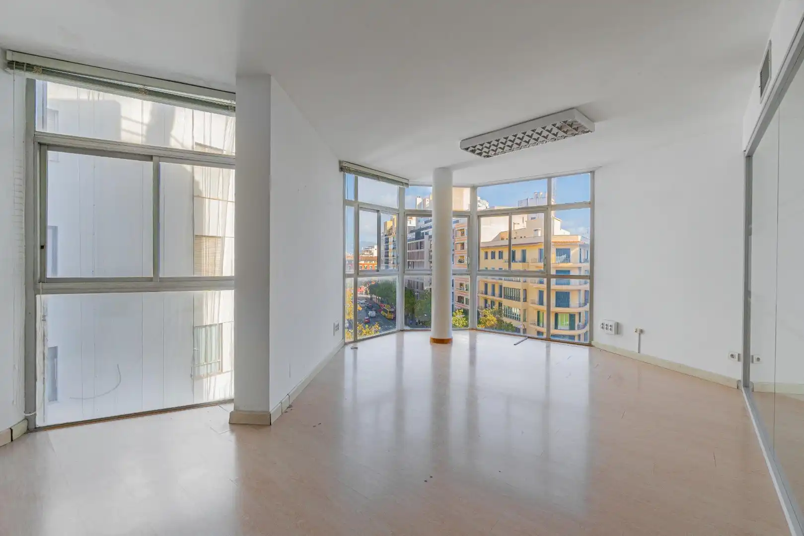 Bureau avec ascenseur à louer à Avenida d'Alexandre Rosselló 15, imagen 4