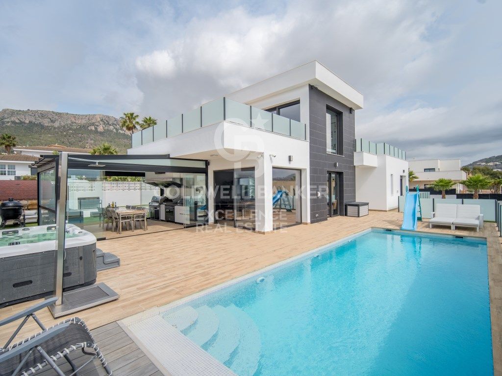 Exterior view of House or chalet for sale in Calpe / Calp  with Air Conditioner, Terrace and Swimming Pool