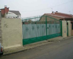 Vista exterior de Casa o xalet en venda en Las Ventas de Retamosa