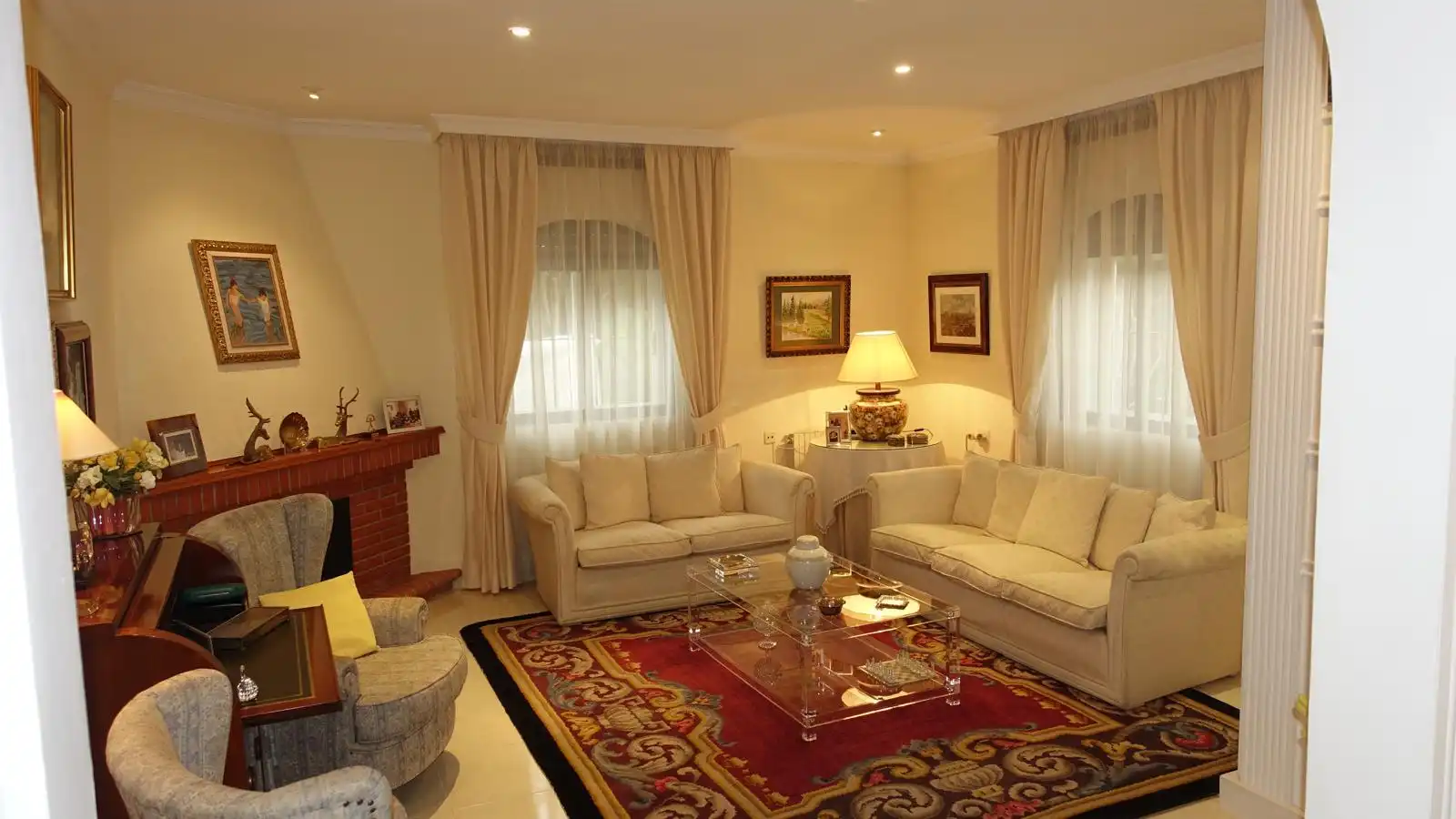 Sala de estar de Casa o chalet en venta en Albolote con Aire acondicionado, Calefacción y Piscina