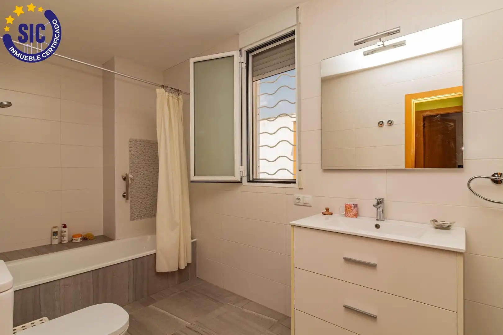 Baño de Casa o chalet en venta en La Pobla de Tornesa con Aire acondicionado, Calefacción y Jardín privado