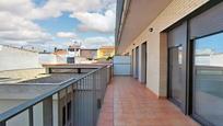 Exterior view of Flat for sale in Terrassa  with Air Conditioner and Terrace