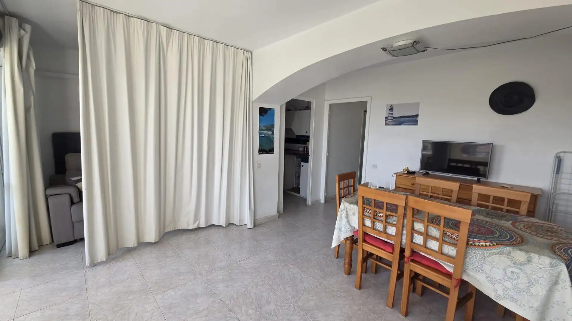 Apartment with terrace for sale in Carrer Carrer Punta del Ponent, imagen 6