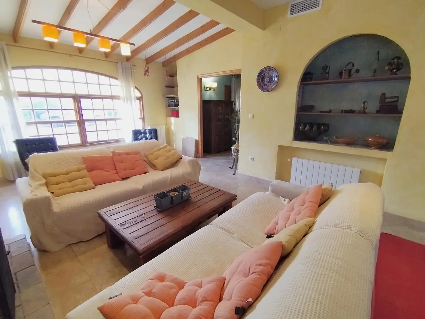 Sala d'estar de Finca rústica en venda en Relleu amb Aire condicionat, Jardí privat i Terrassa