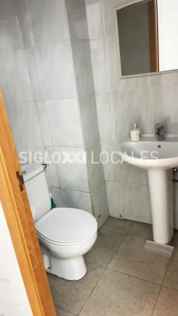 Bany de Local de lloguer en Barcelona
