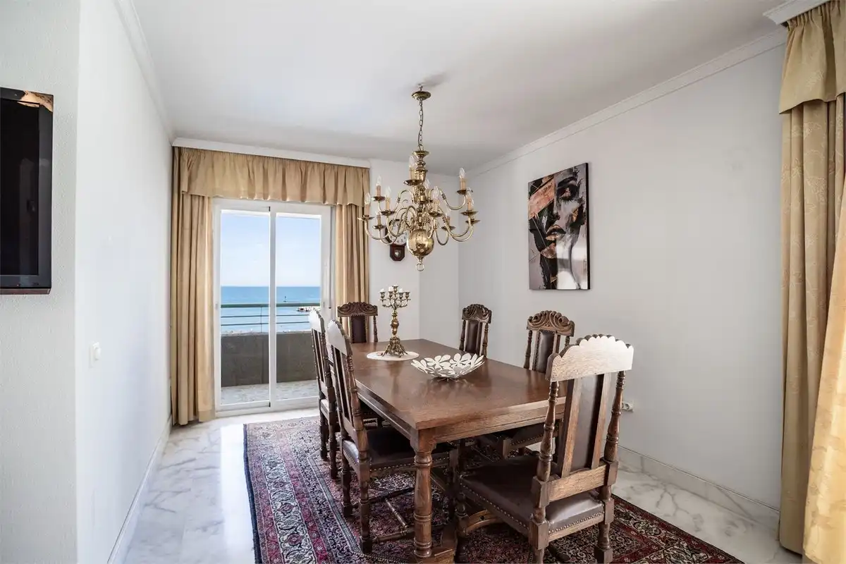 Esszimmer von Wohnungen zum Verkauf in Fuengirola mit Klimaanlage, Heizung und Terrasse