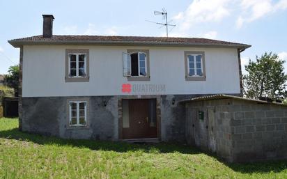 Vista exterior de Casa o xalet en venda en Vedra amb Jardí privat