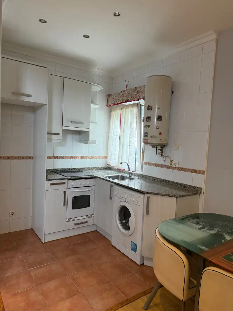 Cocina de Piso en venta en Gijón  con Trastero y Amueblado