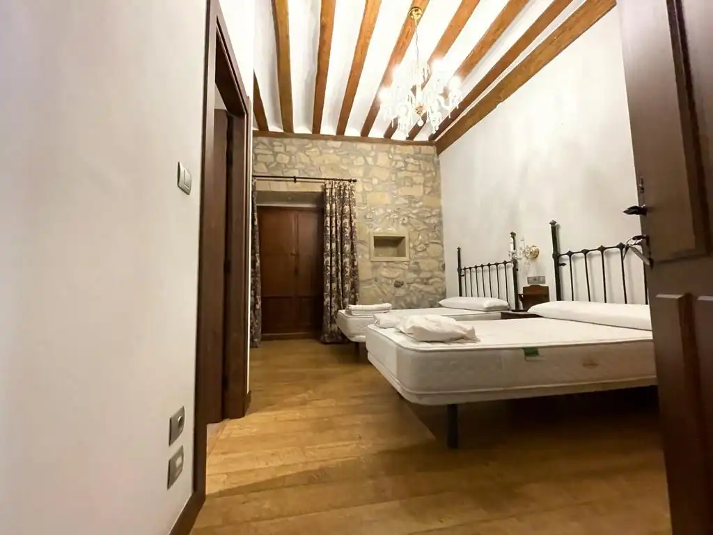 Country house zum Verkauf in Calle Mayor, Castañares de Rioja