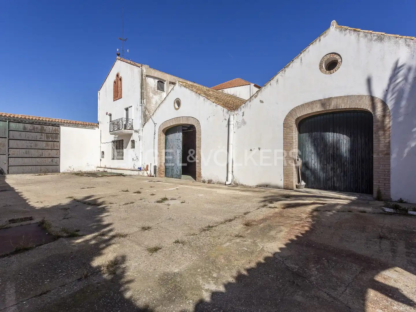 Vista exterior de Edificio en venta en Amposta