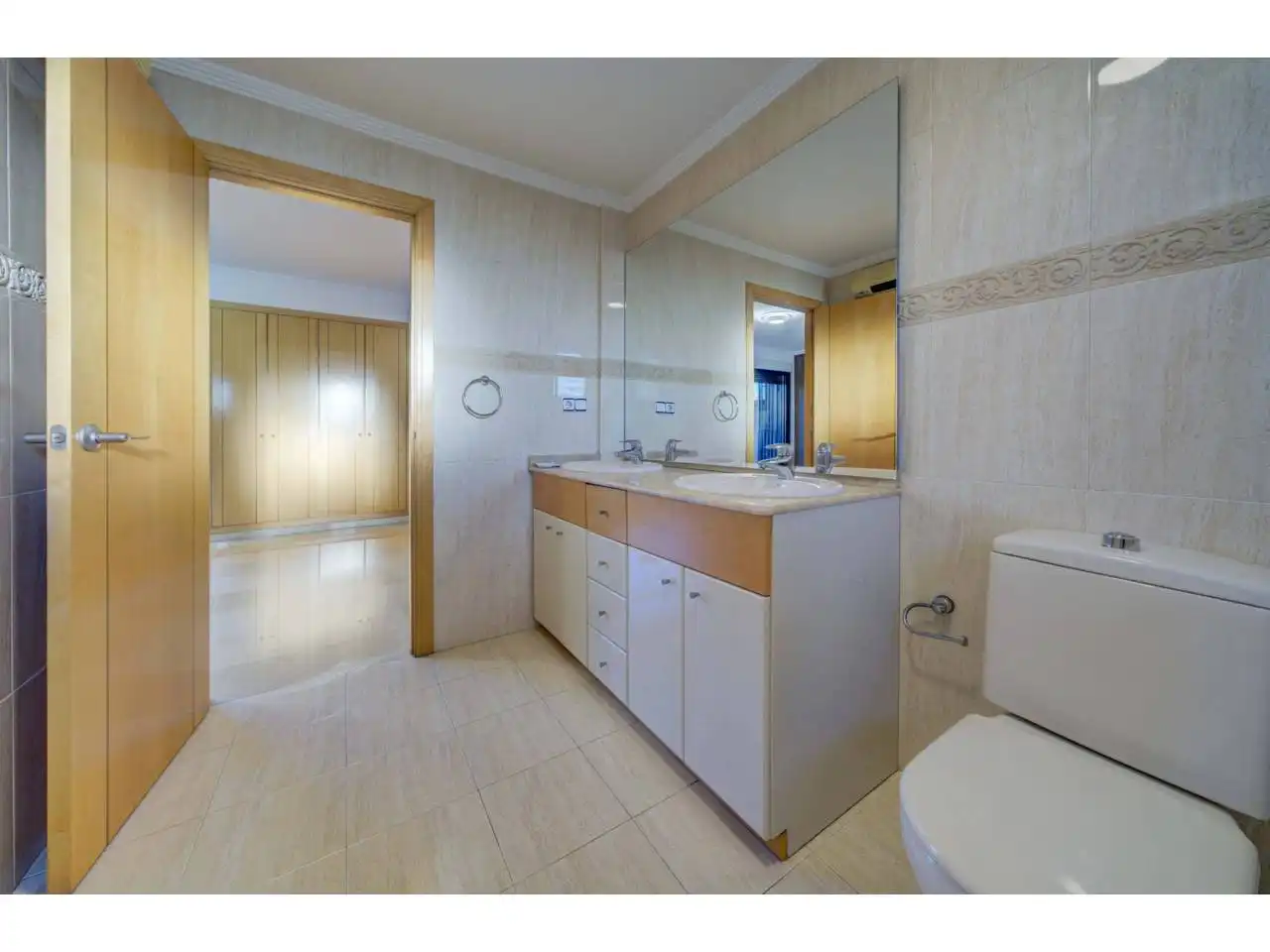 Baño de Casa adosada en venta en Valencia con Aire acondicionado, Calefacción y Terraza