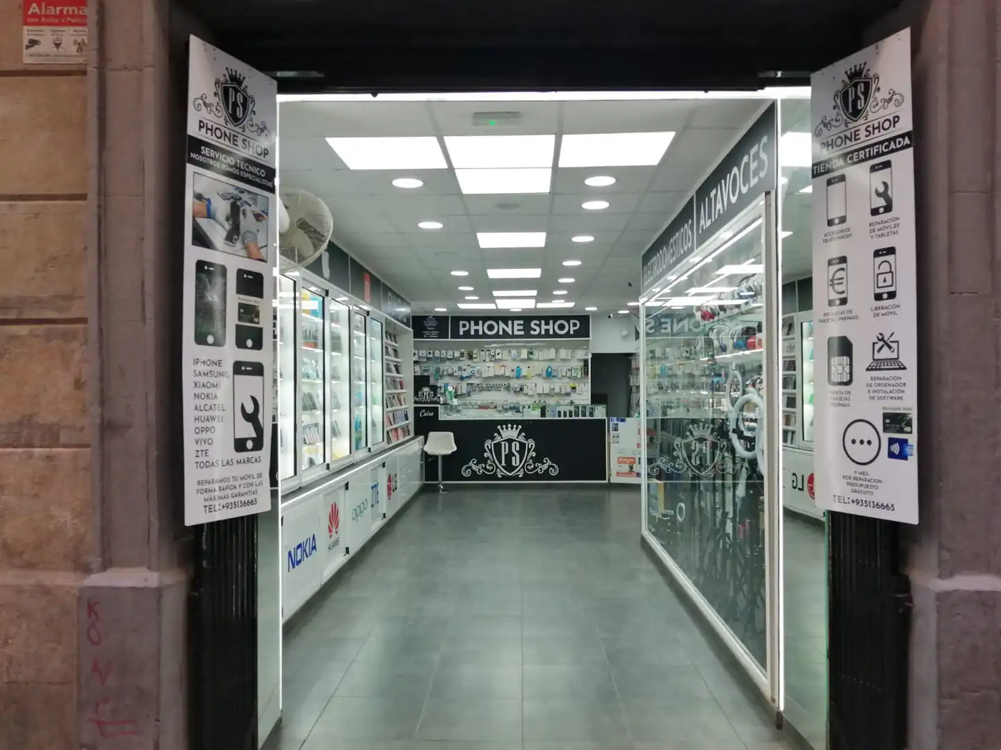Commercial properties for sale in Barcelona  with Air Conditioner, Parquet flooring and Furnished
