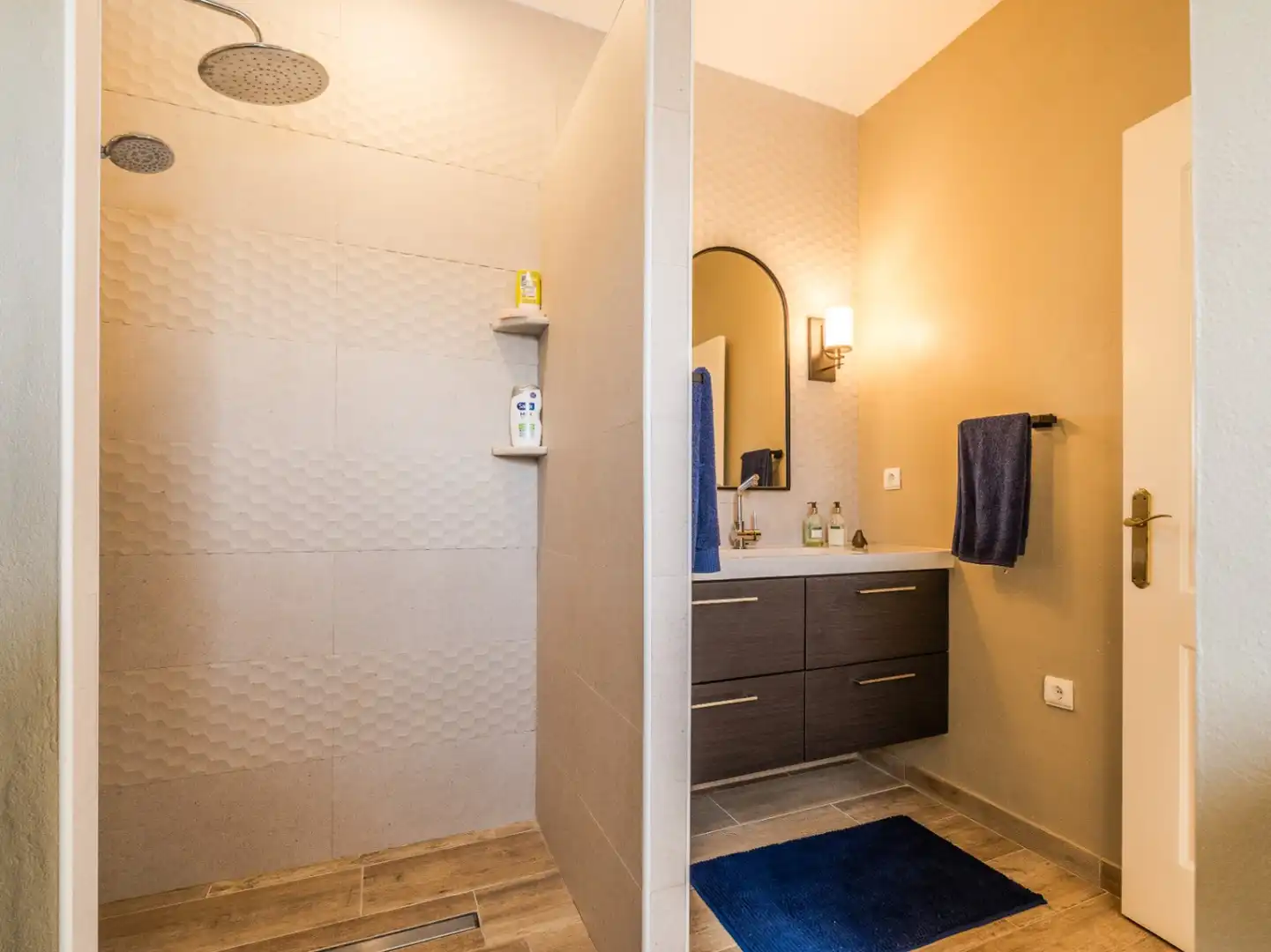 Bathroom of Houses for sale in Dénia  with Air Conditioner, Heating and Private garden