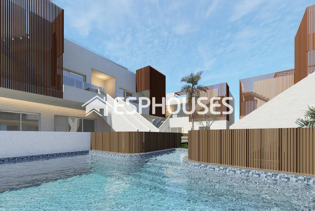 Piscina de Planta baja en venta en Pilar de la Horadada con Terraza, Balcón y Piscina comunitaria