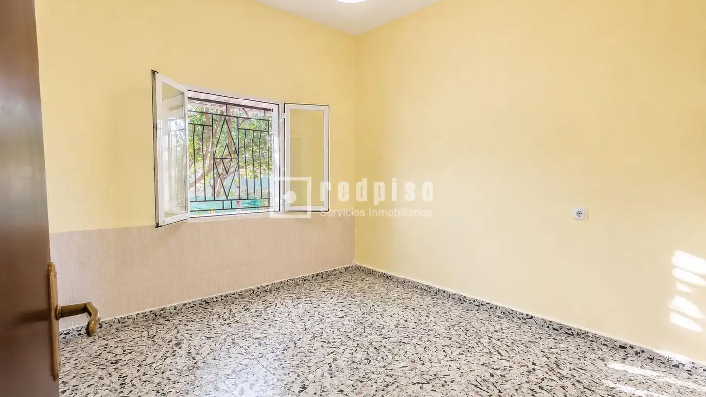 Bedroom of Houses for sale in Alameda de la Sagra