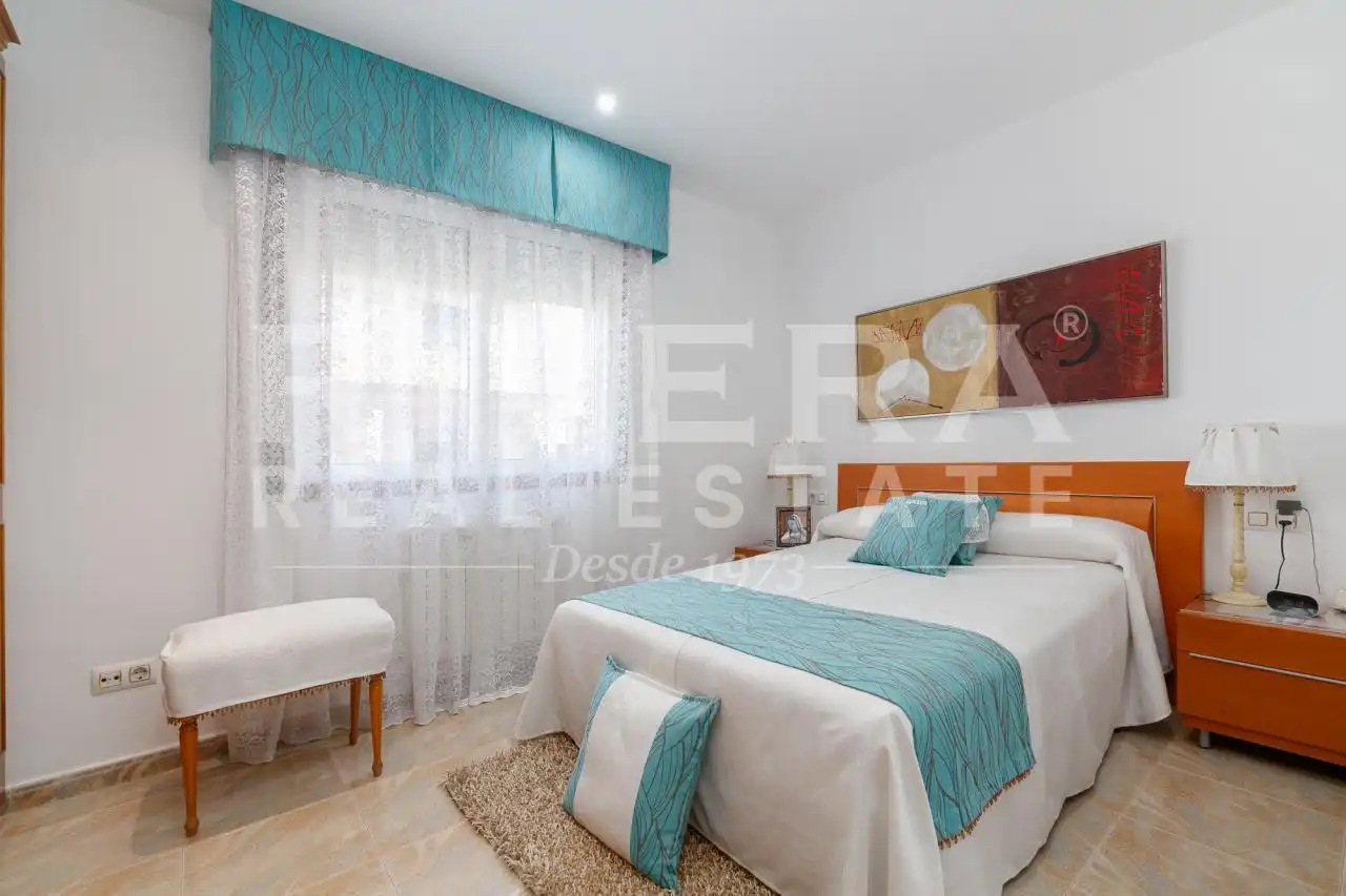 Habitación de Casa o chalet en venta en Vigo  con Calefacción, Jardín privado y Parquet