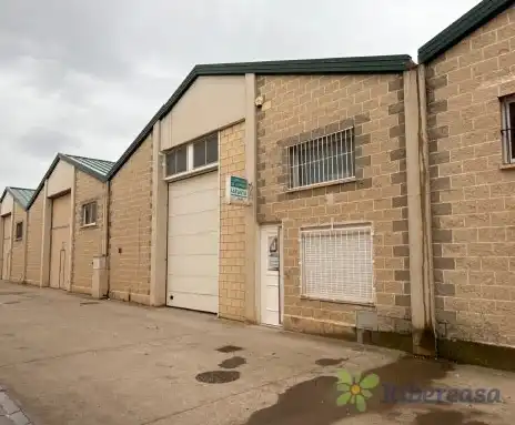 Vista exterior de Nave industrial en venta en Murchante