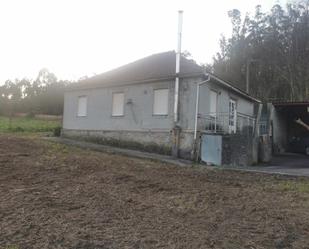 Exterior view of House or chalet for sale in A Laracha    with Private garden and Terrace