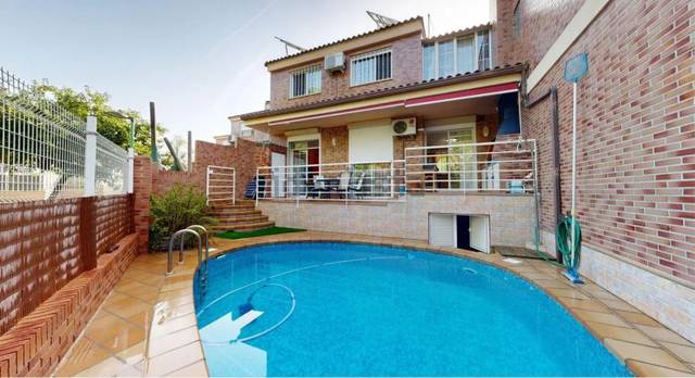 Casa adosada en Venta en Riba-roja de Túria