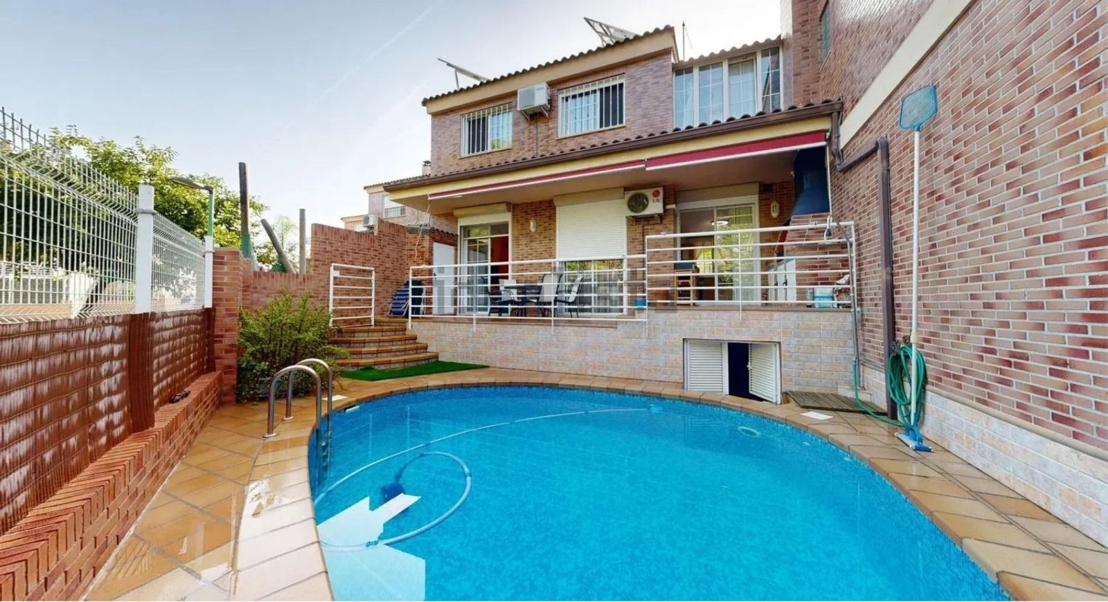 Single-family semi-detached for sale in Riba-roja de Túria