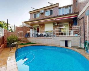 Swimming pool of Single-family semi-detached for sale in Riba-roja de Túria  with Heating, Terrace and Swimming Pool