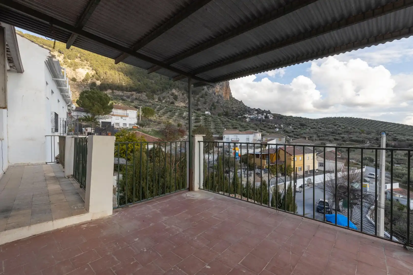 Vista exterior de Planta baja en venta en Moclín con Terraza, Amueblado y Balcón