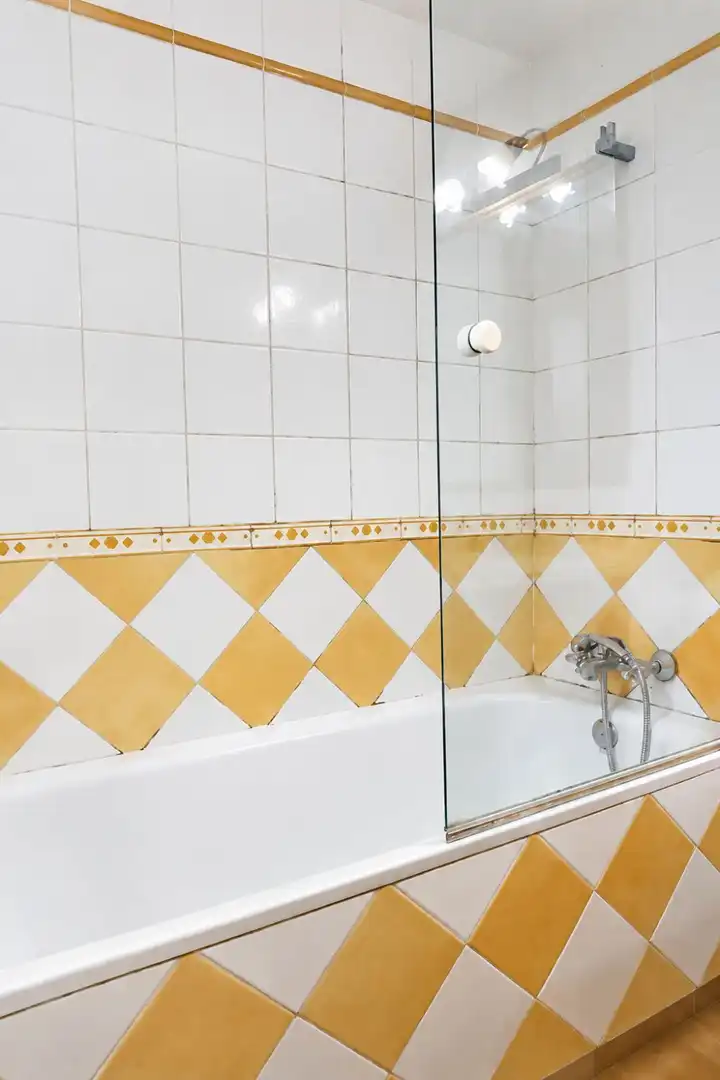 Baño de Ático en venta en Sant Boi de Llobregat con Aire acondicionado, Calefacción y Terraza