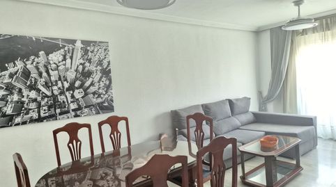 Foto 3 de Apartamento de alquiler en Maria Auxiliadora - Barriada de Llera, Badajoz Capital