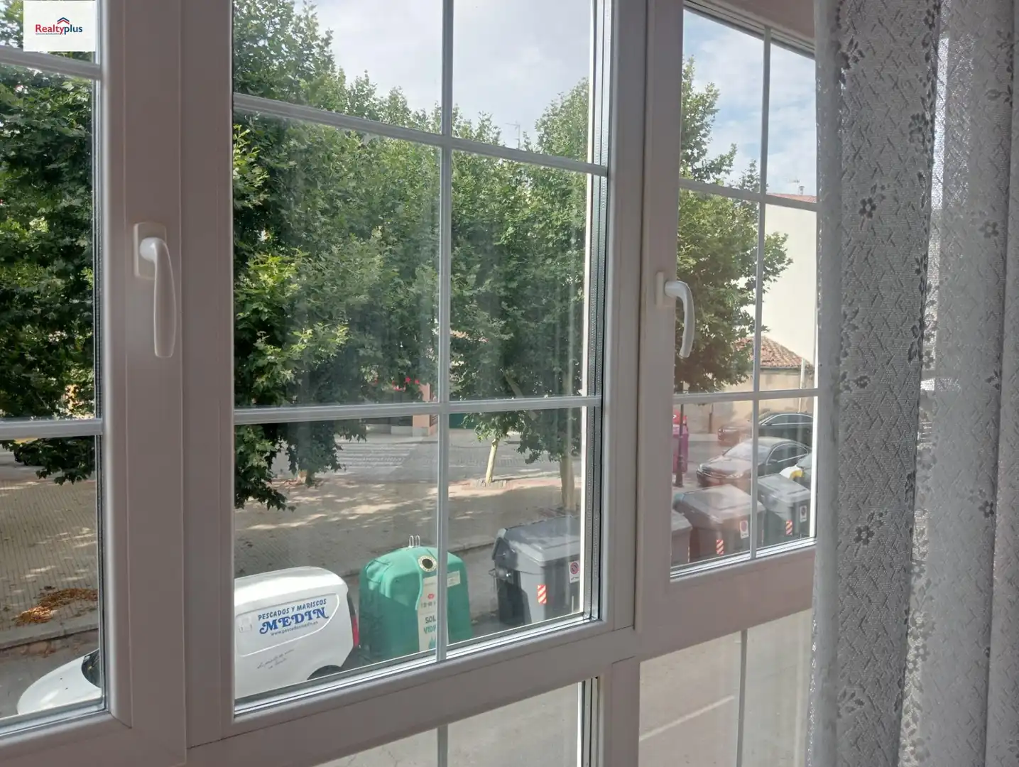 Vista exterior de Pis en venda en Ávila amb Calefacció, Terrassa i Moblat