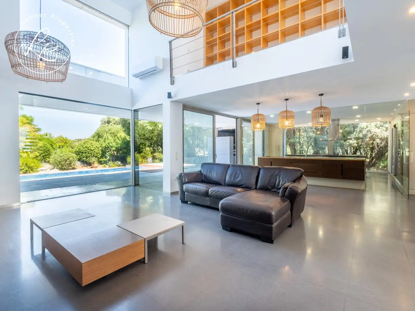 Sala de estar de Casa o chalet en venta en Avinyonet de Puigventós con Aire acondicionado, Calefacción y Jardín privado