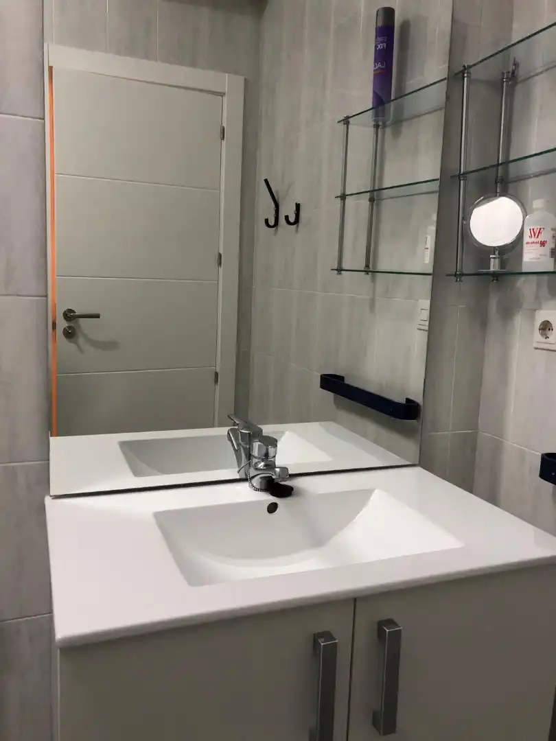 Bathroom of Flat for rent in Salamanca  with Heating, Parquet flooring and Furnished