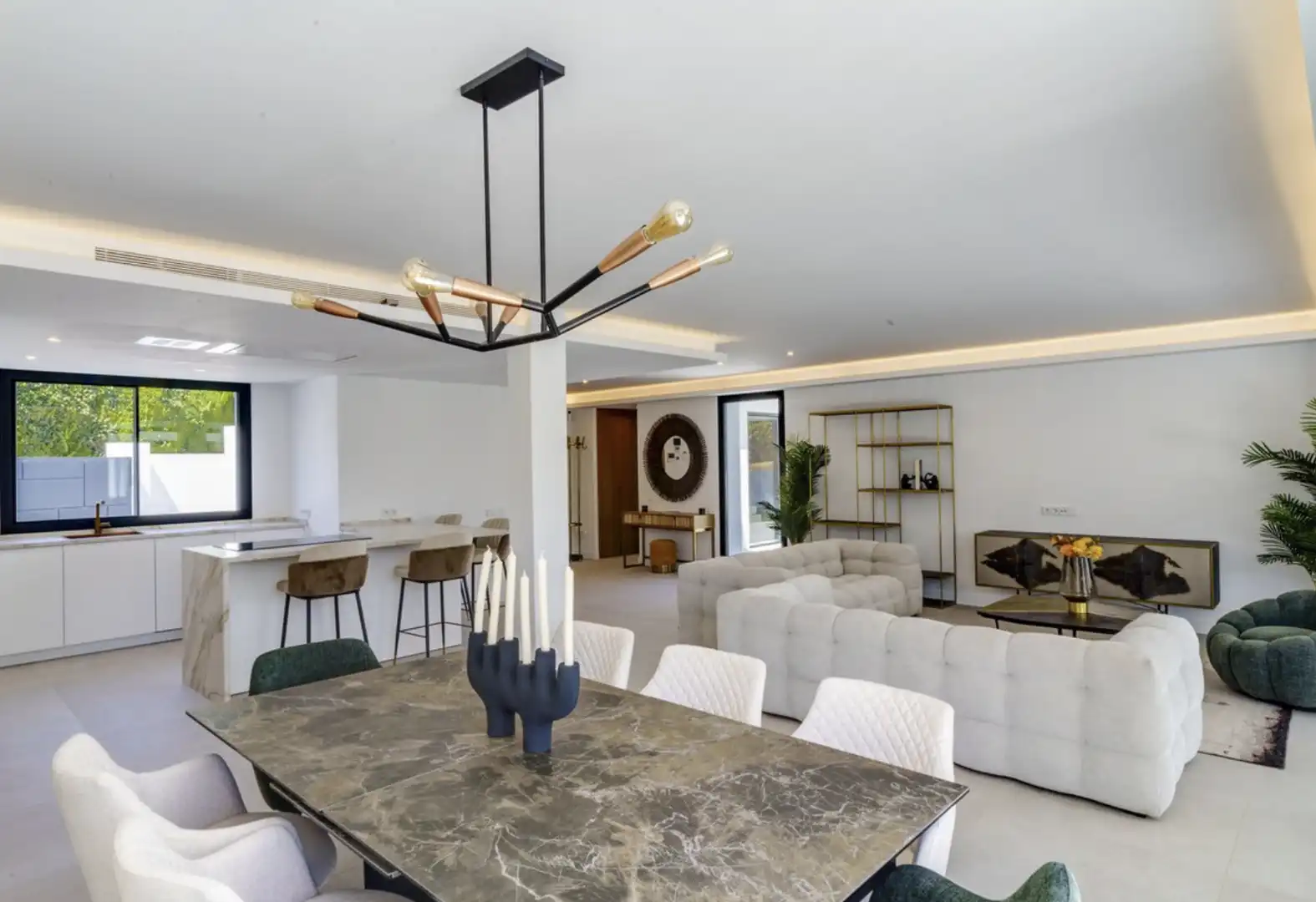 Chalet con piscina en venta en Paseo del Perú 35, imagen 5