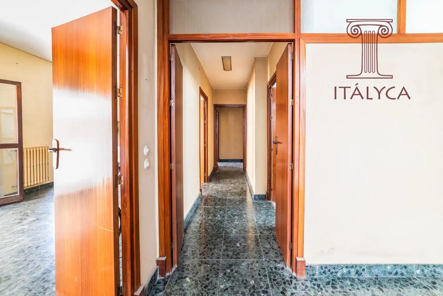 Piso en venta en Sevilla con Terraza y Trastero